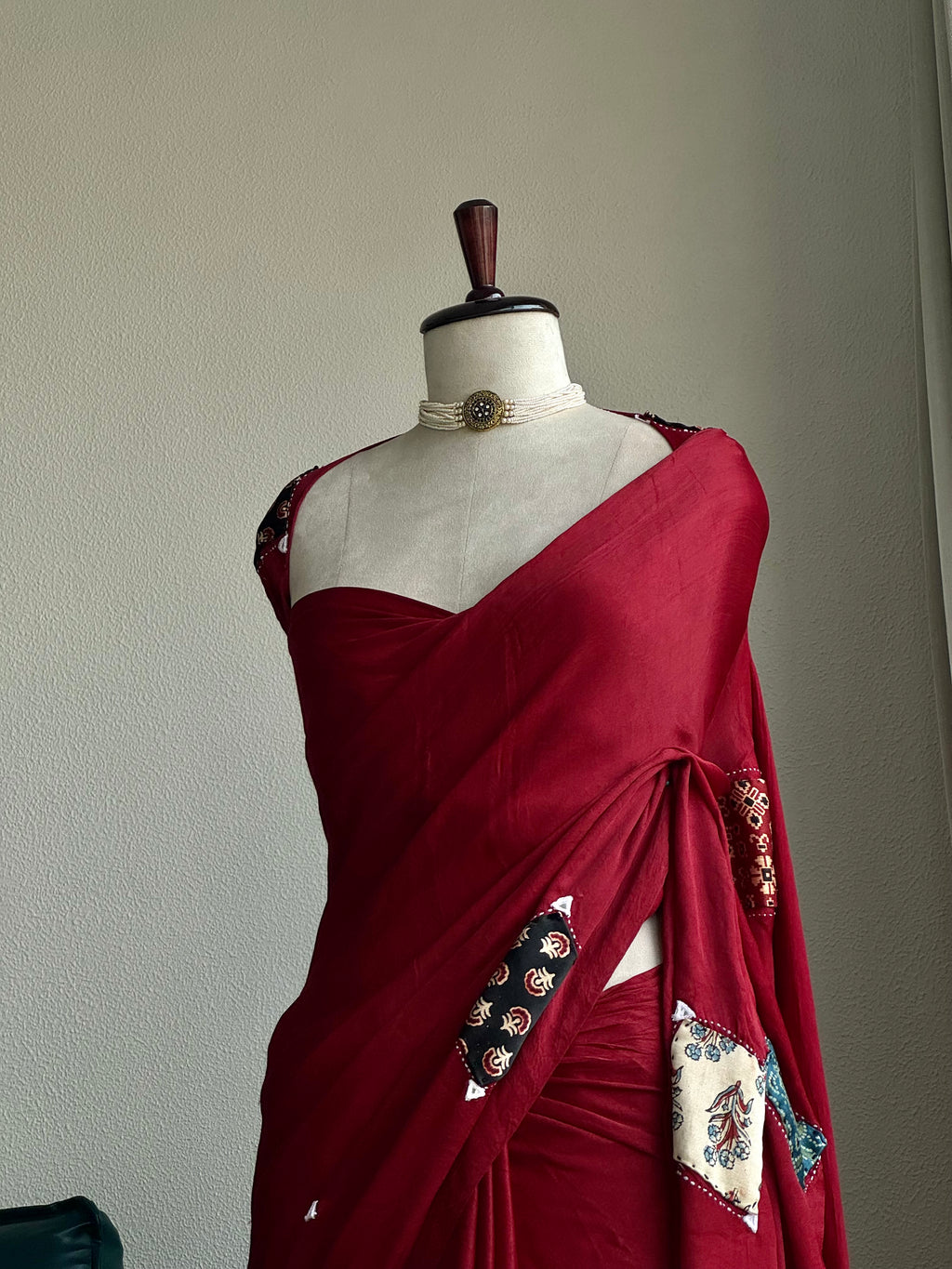 Pure Gajji Silk With Handsticth Butta