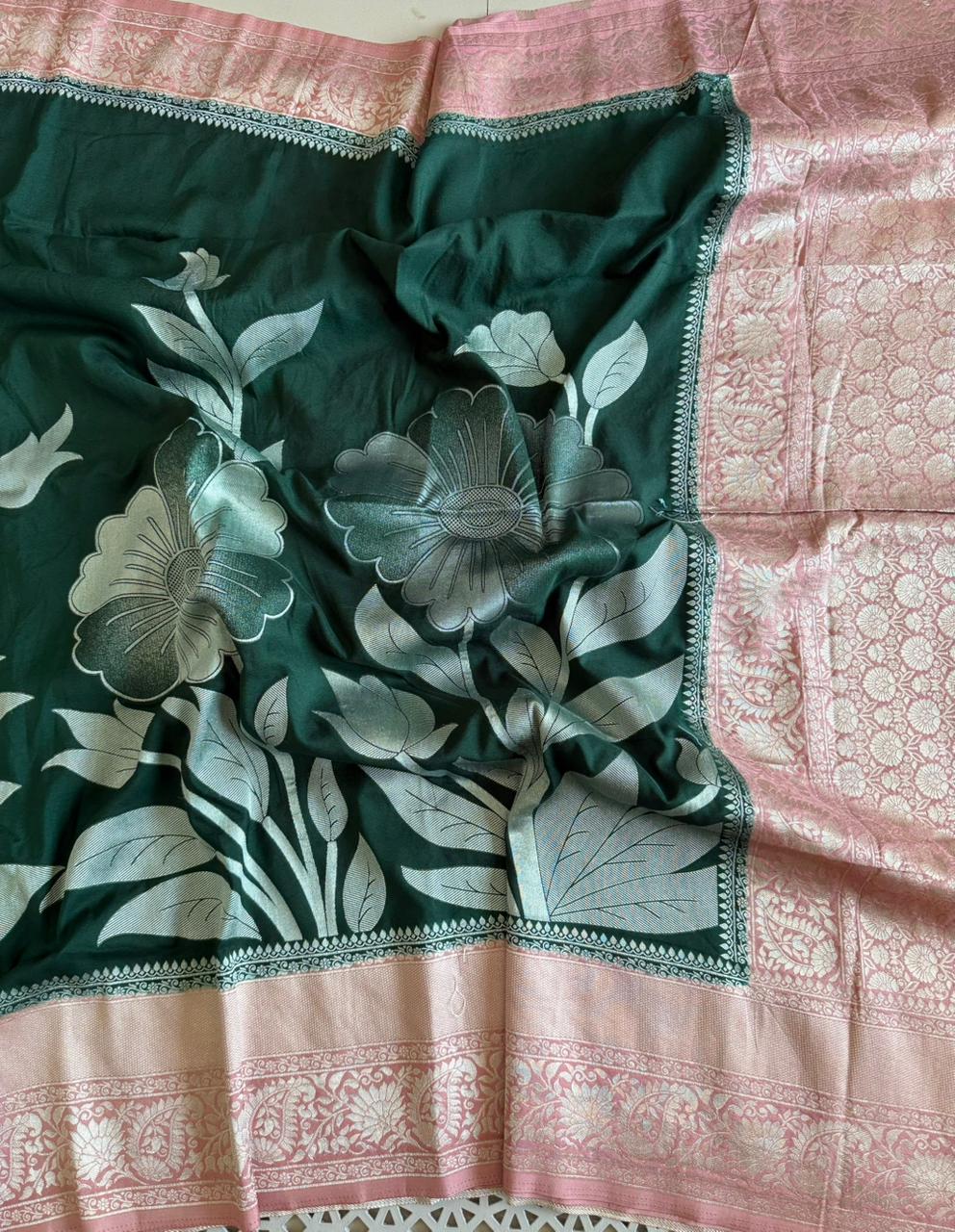 Pure crape Georgette Sarees With blouse