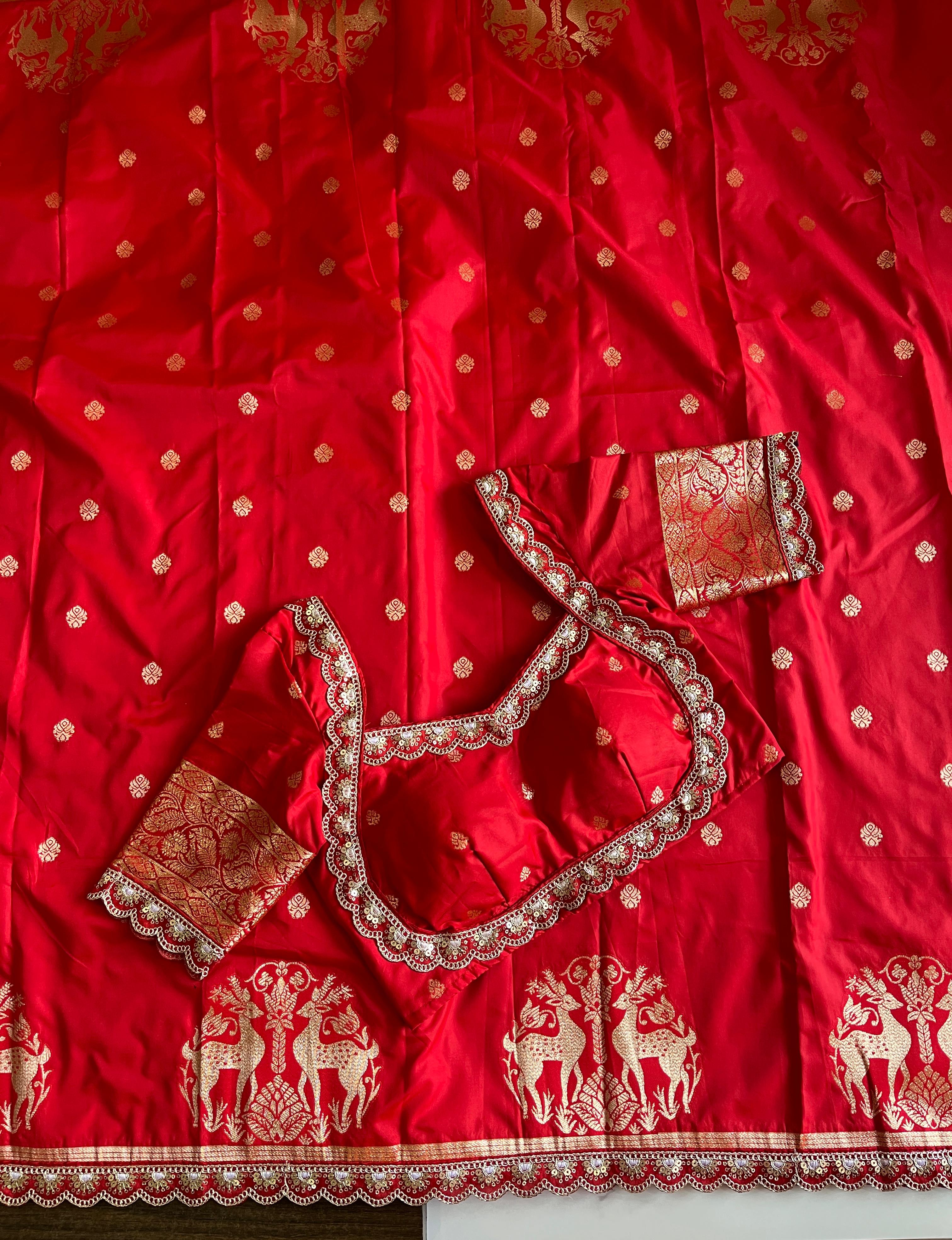 Premium Banarasi Pattu saree with elegant weaving Motifs design on all over the saree
